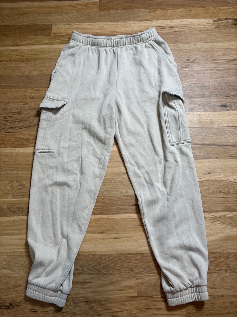 Universal Thread Women's Cargo Cotton Joggers in Light Cream